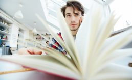 Top 10 Must-Read Books for Aspiring Entrepreneurs in 2026